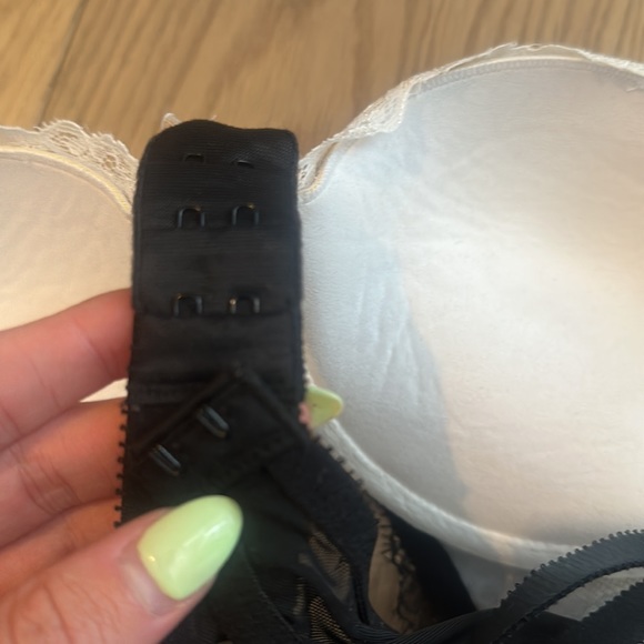 Victoria secret dream angels push up bra 34B - Picture 3 of 4